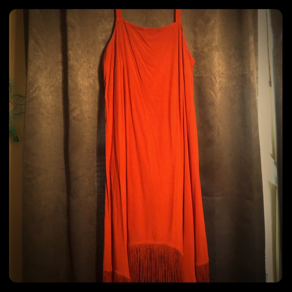Sleeveless dress with tassels